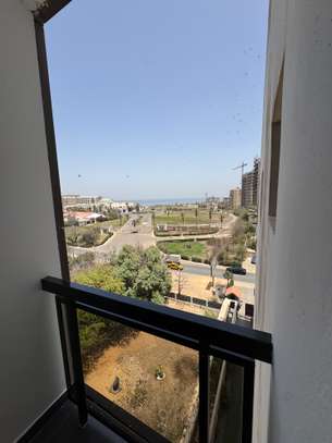 Lumineux F3 en Face King Fahad image 12