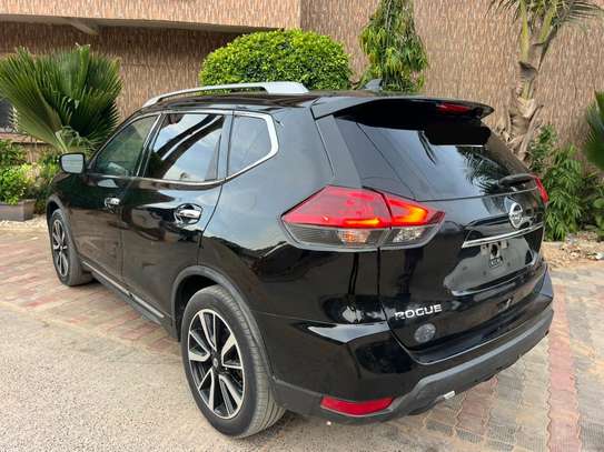 NISSAN ROGUE ANNÉE 2018 FULL OPTION image 12