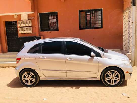 Belle voiture image 2
