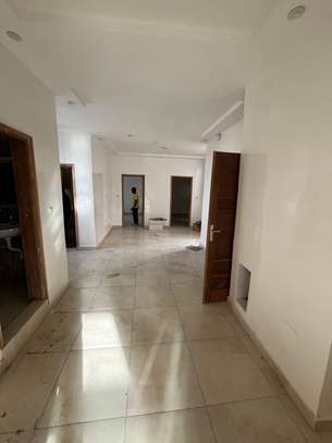 Appartement F4 à louer cité Mbackiyoufaye image 3