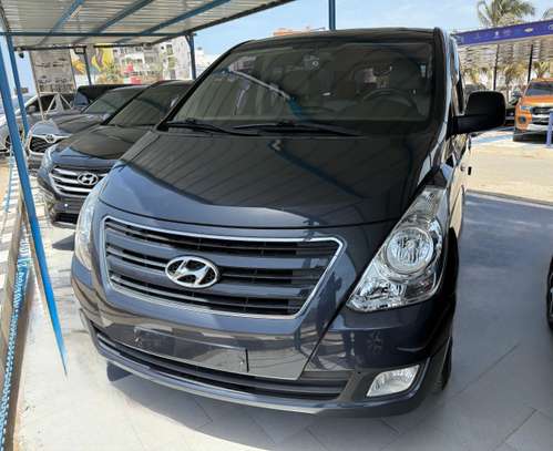 Hyundai Starex  2017 image 4