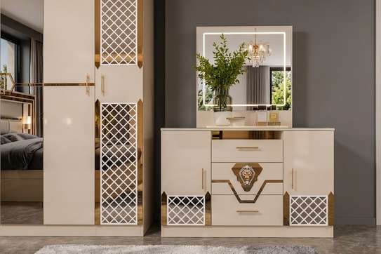 CHAMBRE A COUCHER ARMOIRE 6BATTANTS 5PIECES image 3