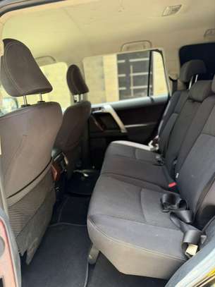 Toyota Prado image 5