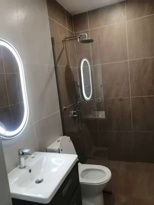 Appartement F4 au 5e étage à Sacré Cœur 2 image 10