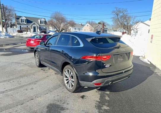 Jaguar F-Pace 2017 image 6