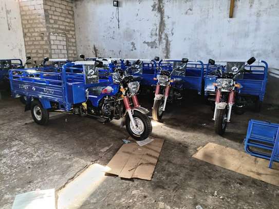 SUPER MOTO TRICYCLE ANNEE 2025 image 4