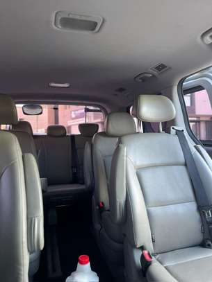 LOCATION HYUNDAI STAREX 9 PLACES AVEC CHAUFFEUR image 3