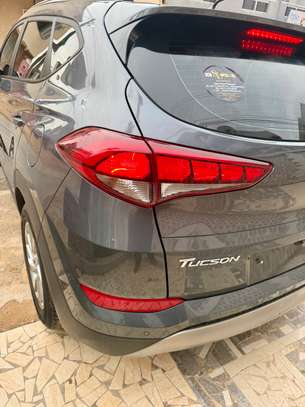 HYUNDAI TUCSON 2018 image 12