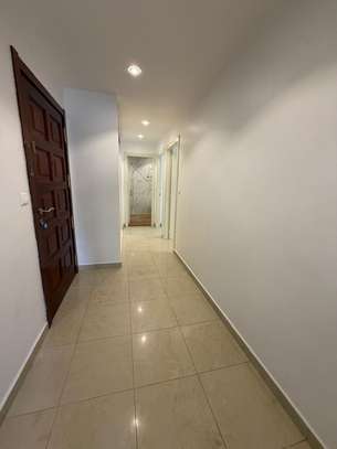 Bel appartement à louer à fann mermoz sur la corniche image 9