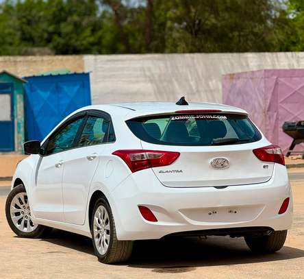 HYUNDAI ELANTRA GT 2017 image 13
