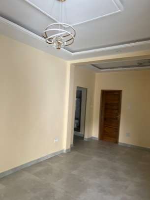 Immeuble neuf avec appartements luxueux a Thiès image 7