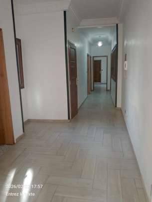 Appartement de type F4 à louer à la cité keur Gorgui image 3