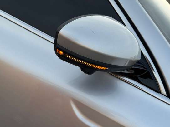 Renault sm6 2017 image 4