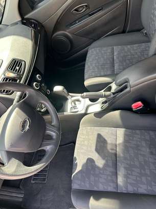 Renault SM3 essence 2016 image 8