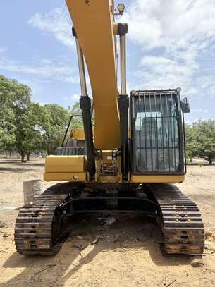 2022 Caterpillar 330 GC image 6