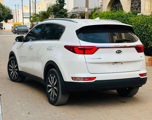 KIA SPORTAGE Année : 2018 image 6