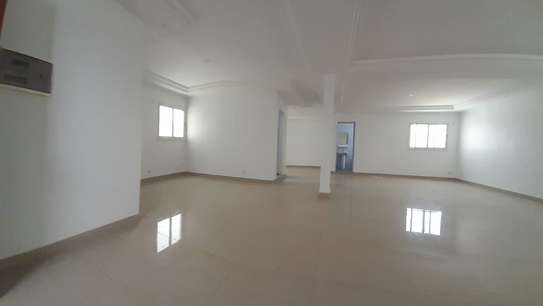 Plateaux de bureaux à louer sur la VDN image 6