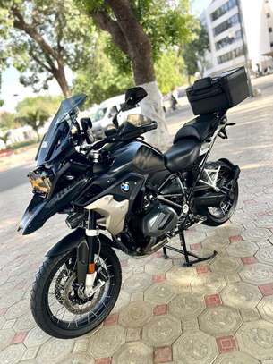 BMW GS 1250 triple black standard 2023 image 3