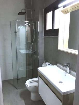 À louer – Bel appartement F3 VIDE à Sicap Amitié 2 image 10
