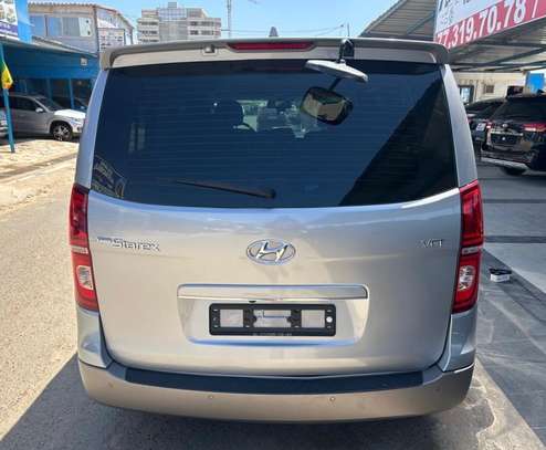Hyundai Starex hors série 9 places Exclusive image 10