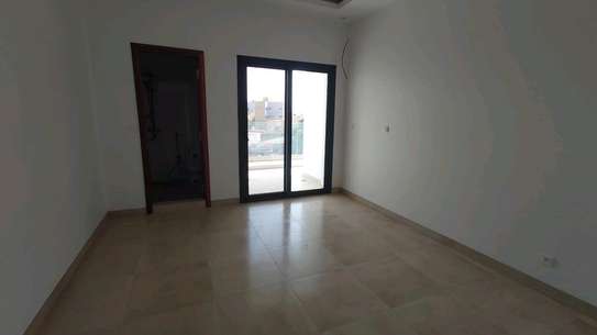 T3 à vendre sur l'avenue bourguiba image 5