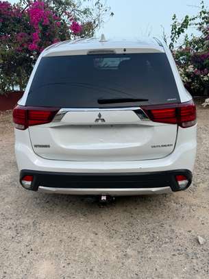 Mitsubishi deja dedouaner 2017 image 9