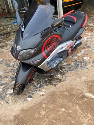 Black max image 7
