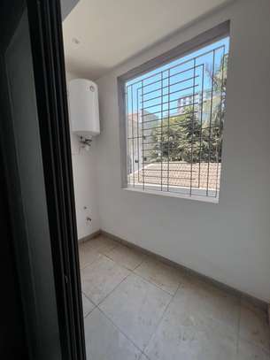 Appartement F4 à louer au Point E image 2