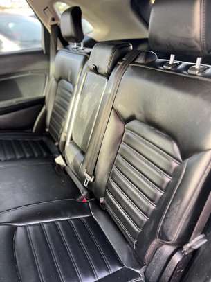 Ford Edge image 11