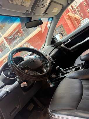 Kia sorento image 8