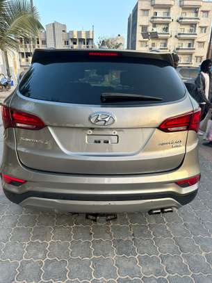 Hyundai Santa Fe  Sport 2.0T AWD 2017 image 12