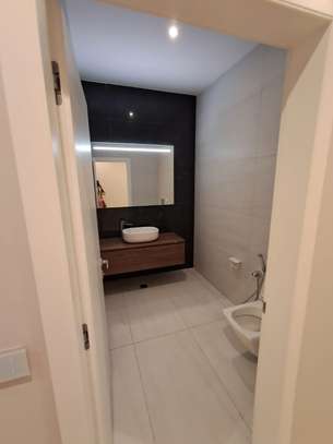 MERMOZ : 350 M2 EN DUPLEX AU COEUR DE MERMOZ image 10