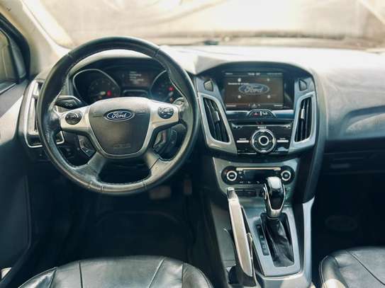 Ford Focus 2013 image 10