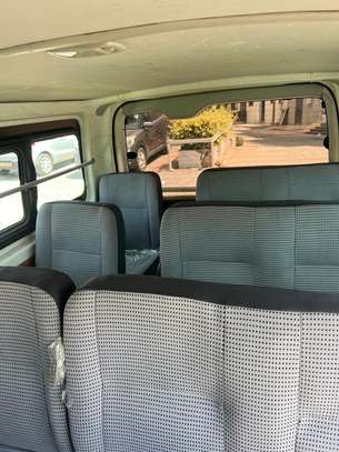 Toyota Hiace 2016 image 11