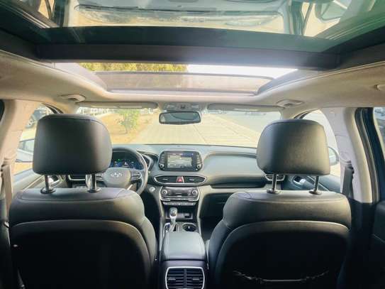 HYUNDAI SANTA FE 2019 image 10