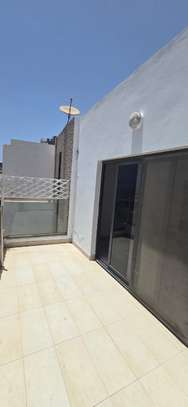 STUDIO A LOUER A NGOR-ALMADIES RECASEMENT image 14