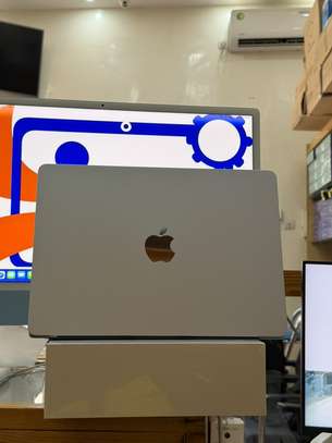 MacBook Air 13.6" M5 (16 Go RAM / 512 Go SSD) image 3