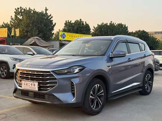 Jetour X70 SUV essence gris métallisé automatique image 4