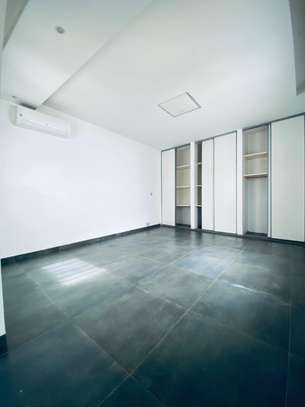Bel appartement à Yoff Onomo image 4