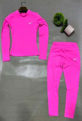 tenue  sport pour femme image 11