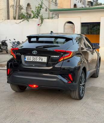 Toyota Chr image 3