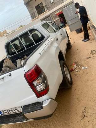 Mitsubishi L200 2022 image 6