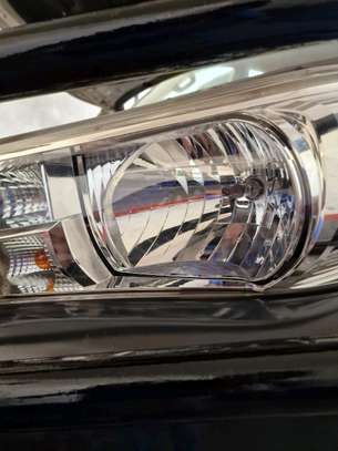 Toyota Hilux image 15