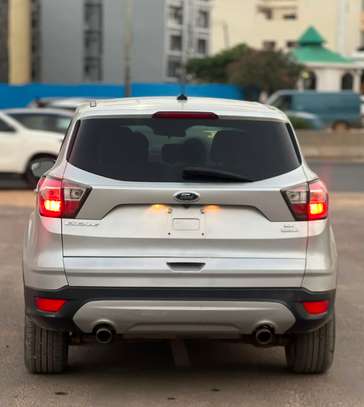 Ford Escape  SUV automatique argent image 9