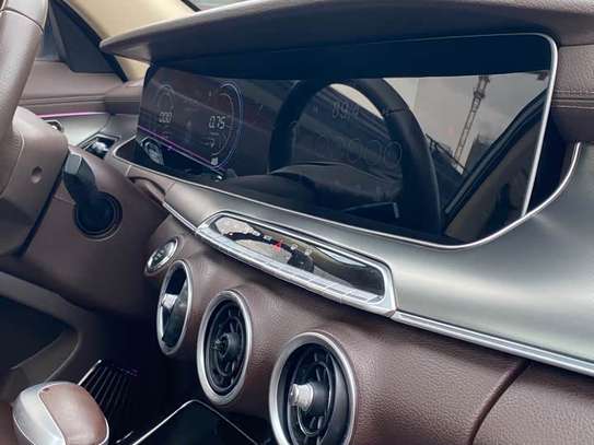SUV blanc image 6
