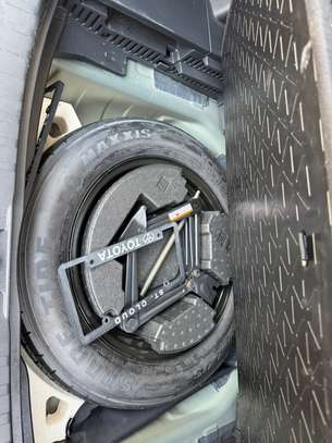 Toyota Rav4 2019 image 6