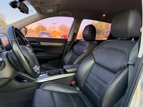 RENAULT QM6 Année 2017 image 9