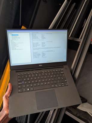 Dell xps i7 7th/ 256gb / 16gb ram / 4gb graphique image 4