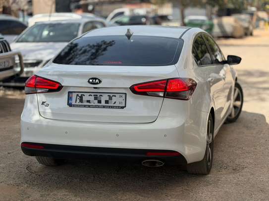 Kia k3 image 3