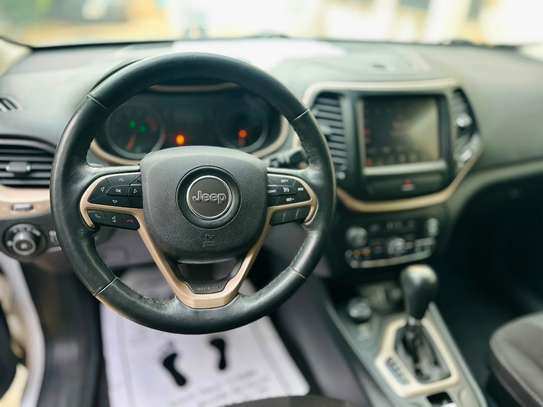 Jeep Cherokee 2016 image 10